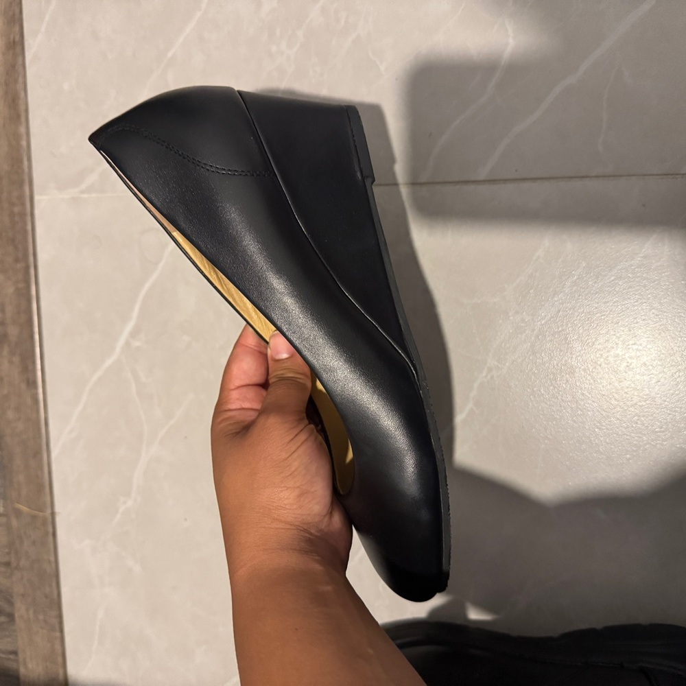 Leather wedge